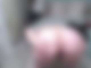 Live cam show with ValerieSmiths - Oil on Fling VIP Chat
