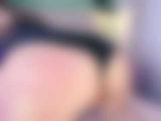 Live cam show with vanessa-moon - Facial Piercings on Strip Flash - Live Sex Shows