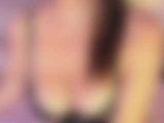 Live cam show with vanessa-moon - Facial Piercings on Gym Cam Girls