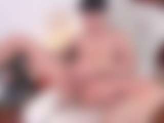 Live cam show with YeffEvanss - Muscular on Camsoda