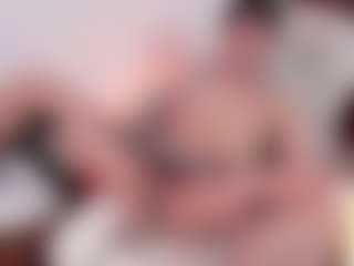 Live cam show with YeffEvanss - Muscular on Camsoda