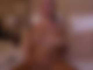 yourbustygirl's Live Sex Cam Show