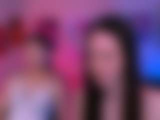 caroline-honeyy's Live Sex Cam Show
