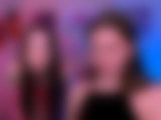 caroline-honeyy's Live Sex Cam Show