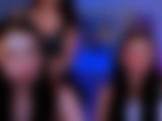 caroline-honeyy's Live Sex Cam Show