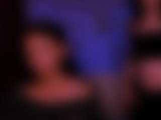 caroline-honeyy's Live Sex Cam Show