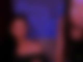 caroline-honeyy's Live Sex Cam Show