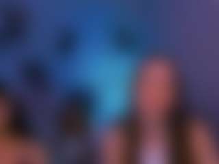 caroline-honeyy's Live Sex Cam Show