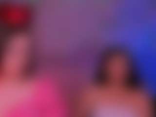 caroline-honeyy's Live Sex Cam Show