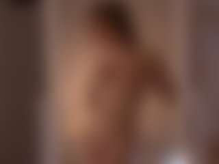Live cam show with Emmiellee - Twerk Young Adult on Milfs Live