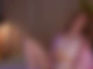 Live cam show with Emmiellee - College on Camsoda