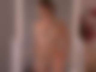 Live cam show with Emmiellee - College Brown Hair on Camming Site