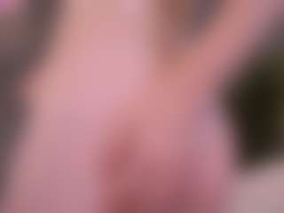 Emmiellee's Live Sex Cam Show