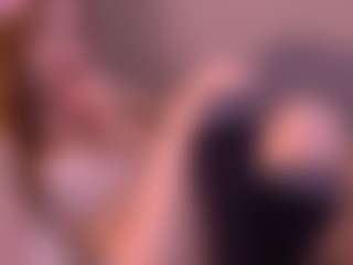 Live cam show with Emmiellee - Brown Hair on Camiplay Live