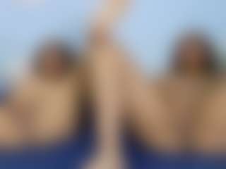 Live cam show with godiva6969 - Tease on crypto-cams