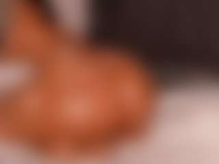Live cam show with Janna - Big Tits MILF on TastyBlacksLive