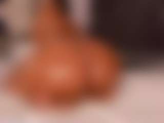 Live cam show with Janna - Asshole on Camsoda