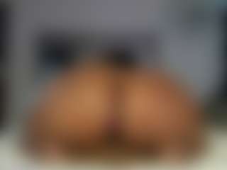 Live cam show with Janna - Spank Mature on sexytreat.net