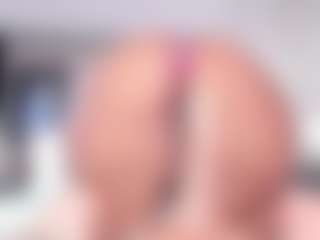 Live cam show with Janna - Creampie on Milfs Live