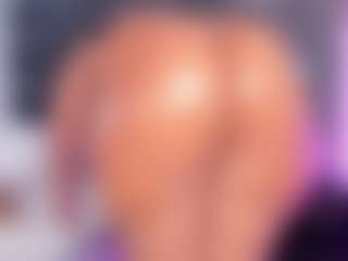 Live cam show with Janna - Brown Eyes MILF on Fling VIP Chat