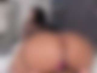 Live cam show with Janna - Big Tits on Camsoda