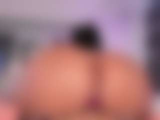 Live cam show with Janna - Fingering on Fling VIP Chat