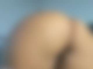 Live cam show with Janna - Ass Clapping on Camsoda
