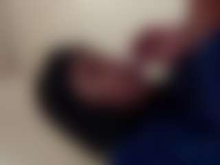kumy2002's Live Sex Cam Show