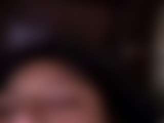 kumy2002's Live Sex Cam Show