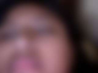 kumy2002's Live Sex Cam Show