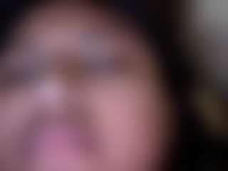 kumy2002's Live Sex Cam Show