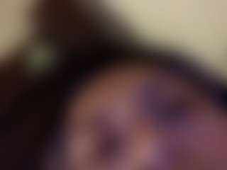 kumy2002's Live Sex Cam Show