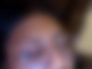 kumy2002's Live Sex Cam Show