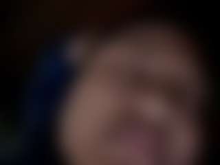 kumy2002's Live Sex Cam Show