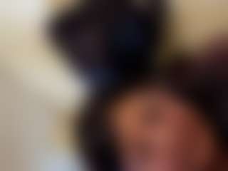 kumy2002's Live Sex Cam Show
