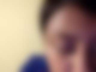 kumy2002's Live Sex Cam Show