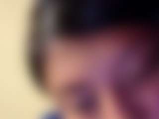 kumy2002's Live Sex Cam Show
