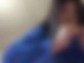 kumy2002's Live Sex Cam Show