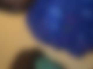 Live cam show with kumy2002 - Flashing on Latina Girls