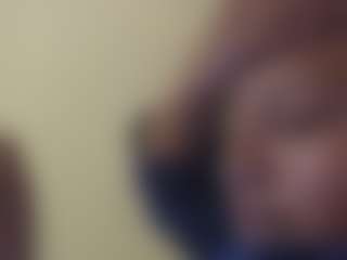kumy2002's Live Sex Cam Show