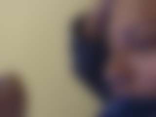 kumy2002's Live Sex Cam Show