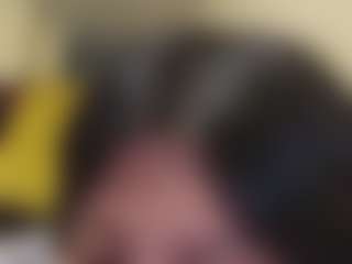 kumy2002's Live Sex Cam Show