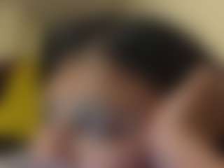 kumy2002's Live Sex Cam Show