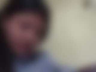 kumy2002's Live Sex Cam Show