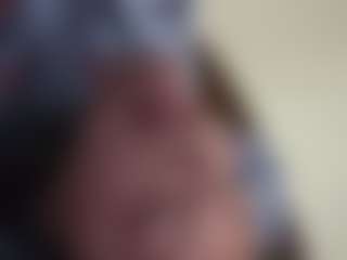 kumy2002's Live Sex Cam Show