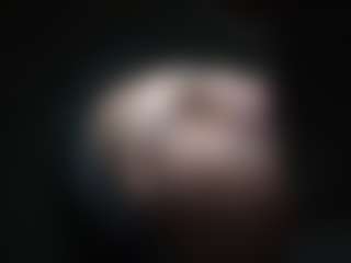 kumy2002's Live Sex Cam Show