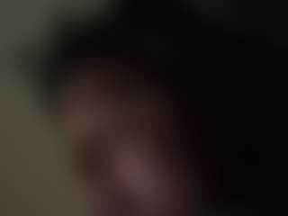 kumy2002's Live Sex Cam Show