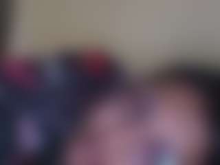 kumy2002's Live Sex Cam Show
