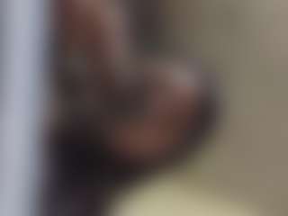 kumy2002's Live Sex Cam Show