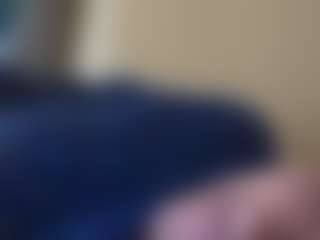 kumy2002's Live Sex Cam Show